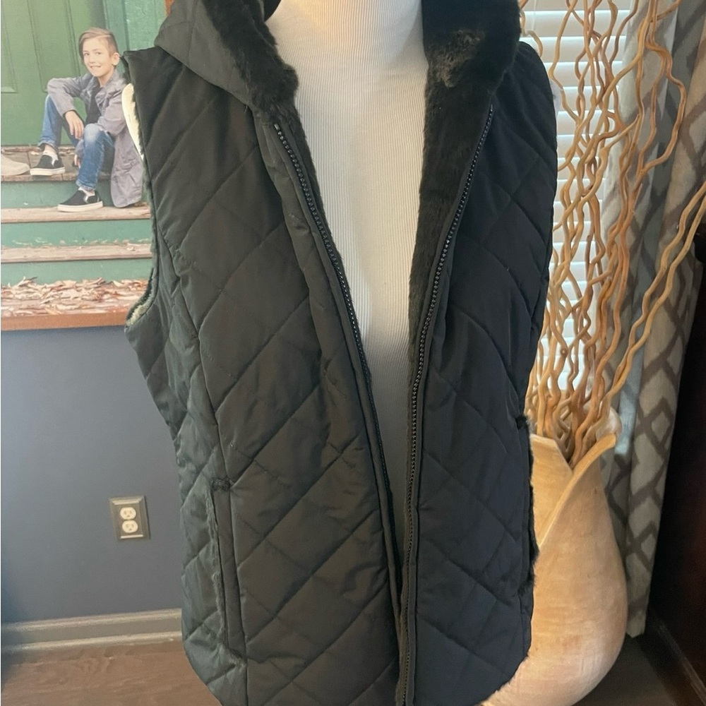 Reversible Black Quilted Vest with Faux Fur Lining